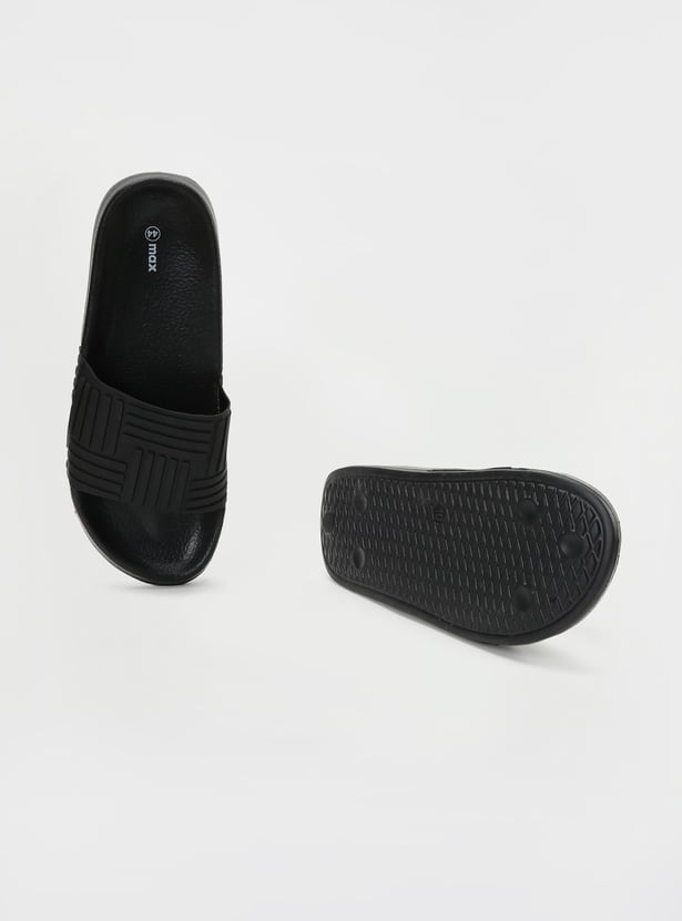 Men 3D Embossed Wash and Wear Sliders