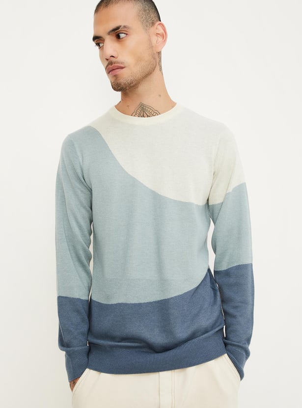 Men Colourblocked Slim Fit Sweater