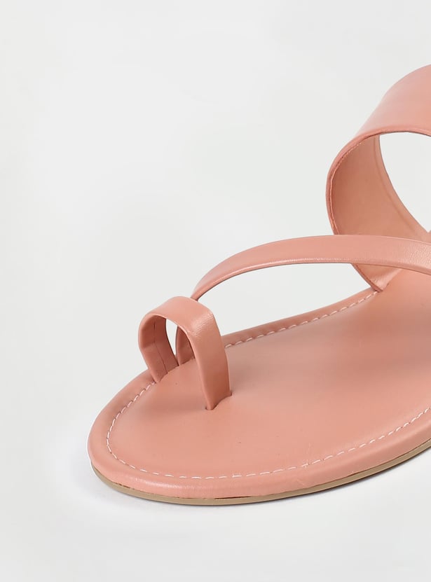 Women Solid One-Toe Flat Sandals