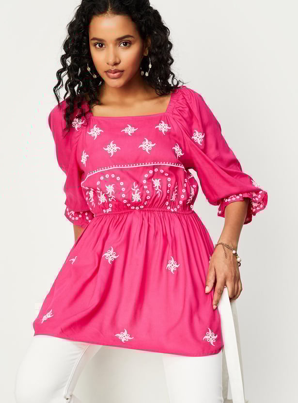 Women Embroidered Square Neck Tunic