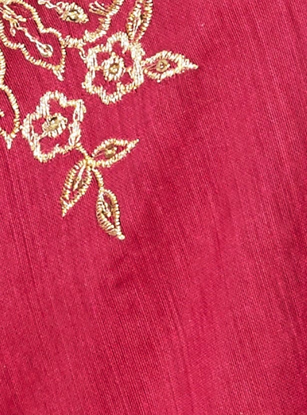 Women Embroidered Lehenga Set