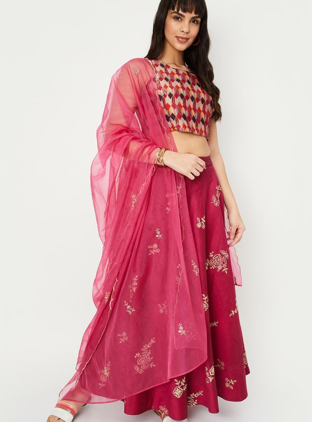 Women Embroidered Lehenga Set