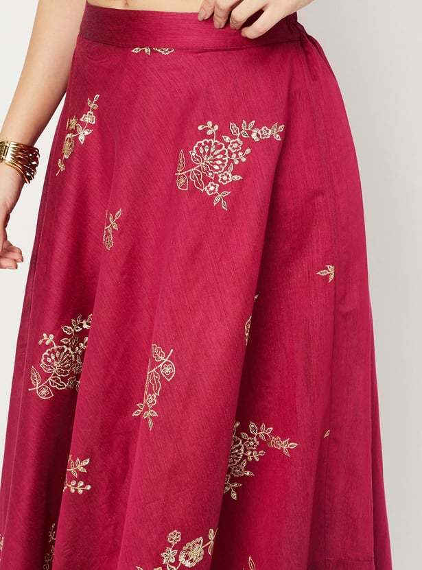 Women Embroidered Lehenga Set