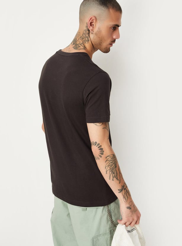 Men Graphic Printed T-shirt
