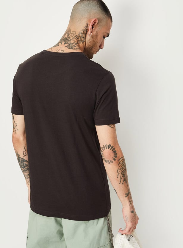 Men Graphic Printed T-shirt