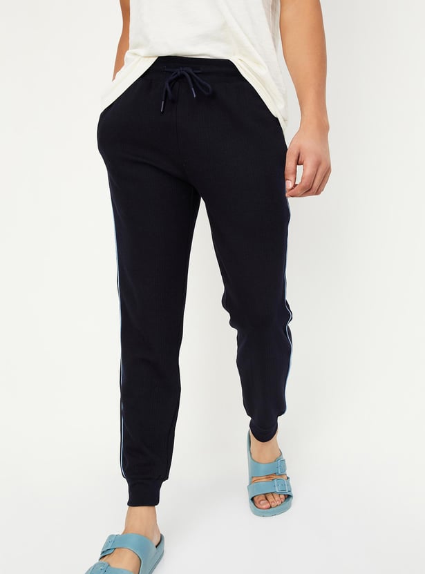 Men Thermal Joggers with Contrast Piping