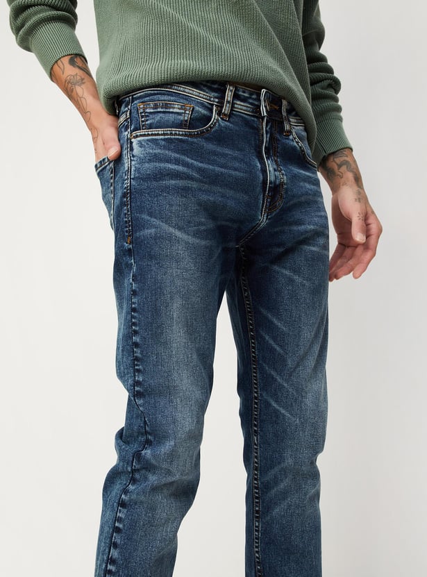 Men Carrot Fit Washed Jeans