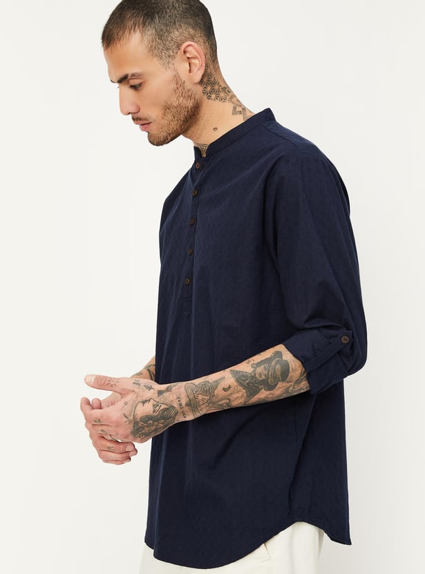 Men Dobby Woven Short Kurta