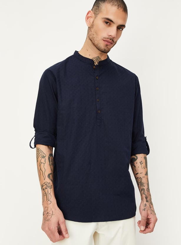 Men Dobby Woven Short Kurta