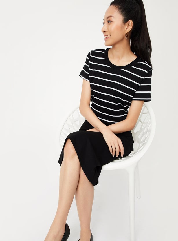 Women Striped Round Neck  T-shirt