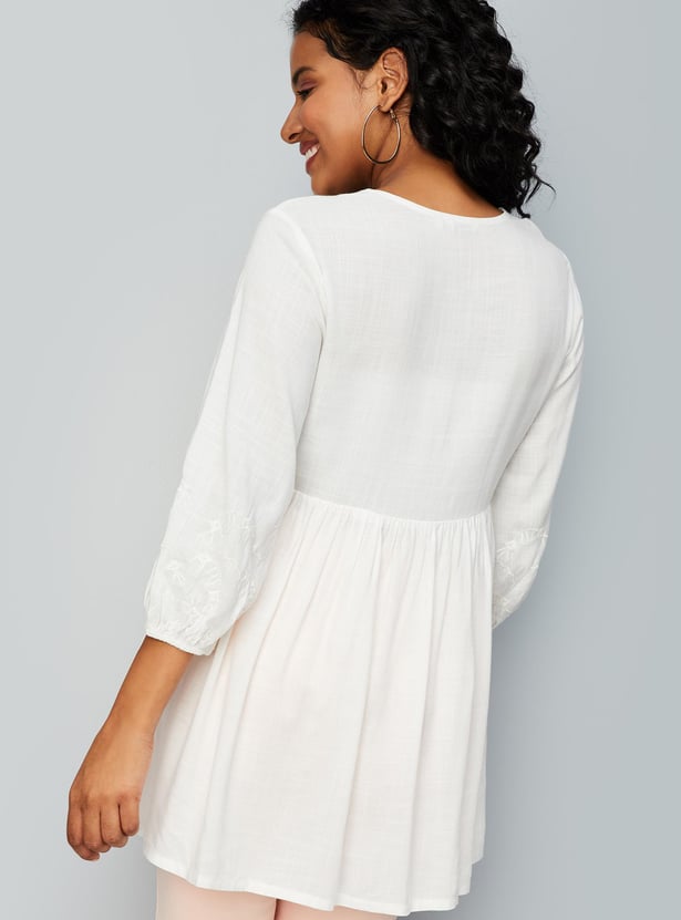 Women Embroidered V-neck Tunic