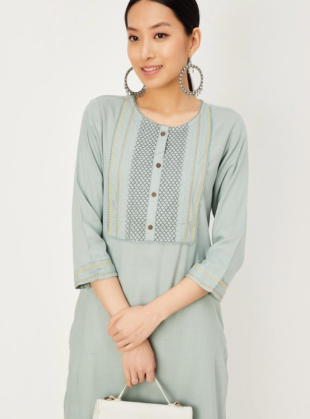 Women Embroidered Straight Kurta