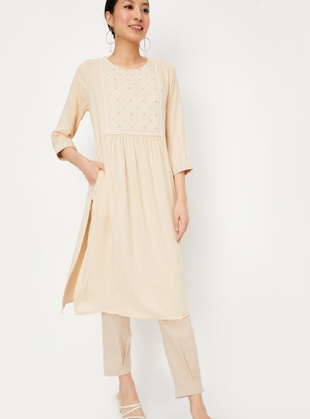 Women Embroidered Yoke Straight Kurta
