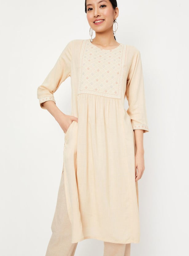 Women Embroidered Yoke Straight Kurta