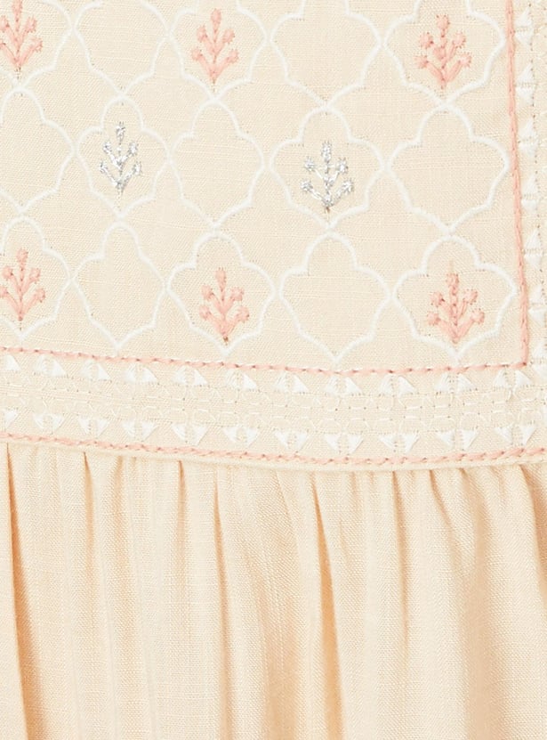 Women Embroidered Yoke Straight Kurta