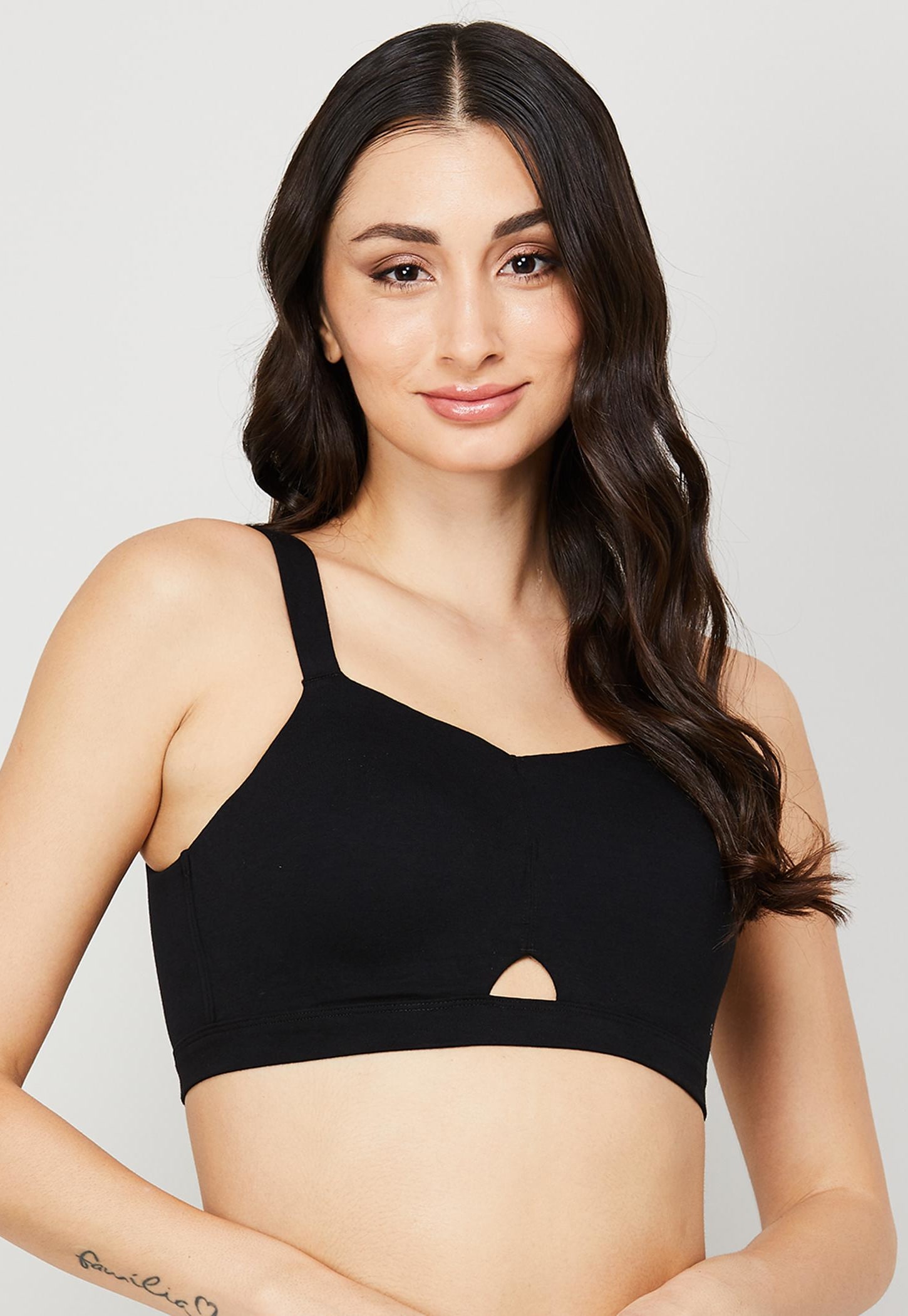 ENAMOR Solid Padded Non-Wired Full Coverage Sports Bra
