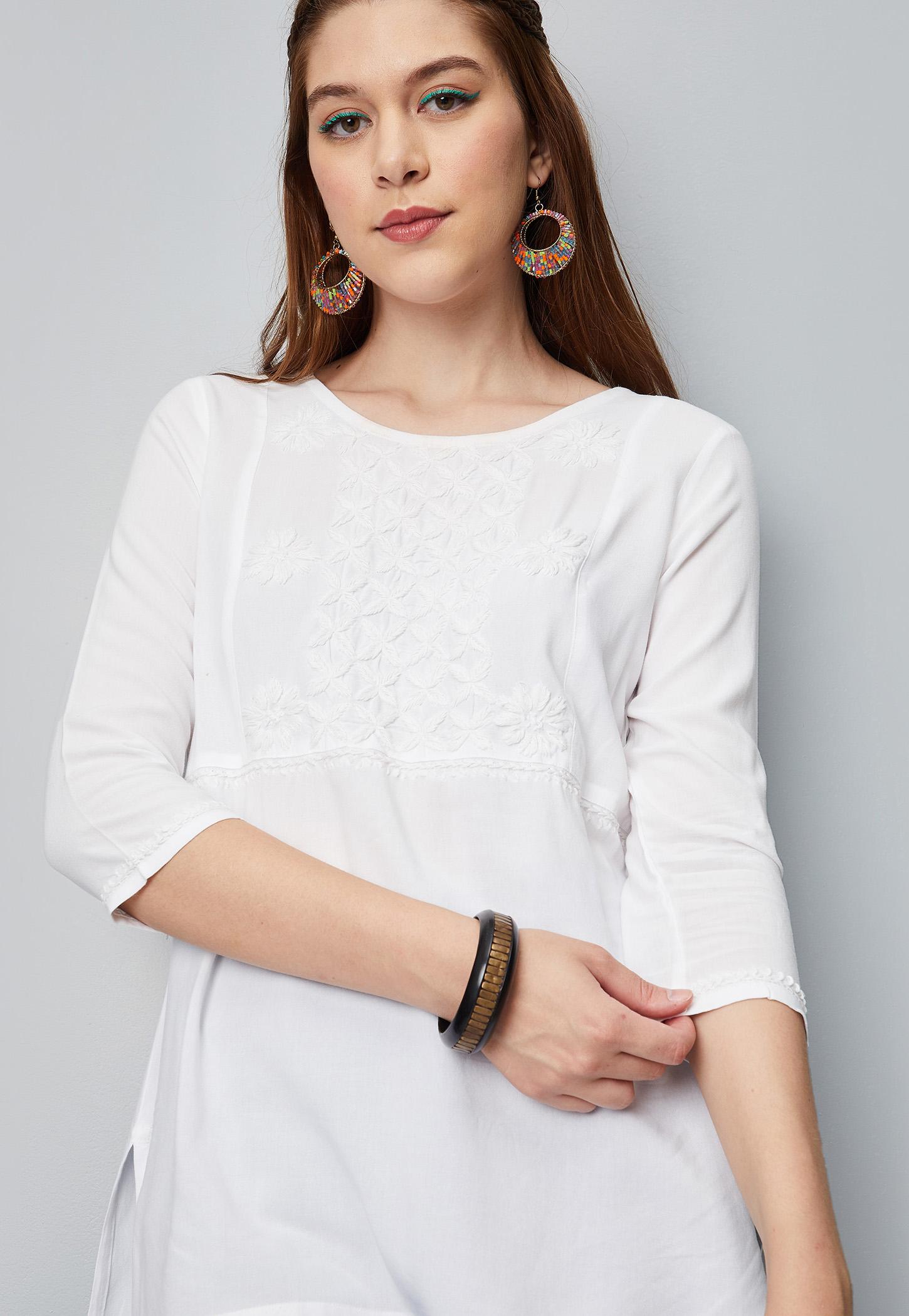 Women Chikankari Embroidered Kurti-image-6