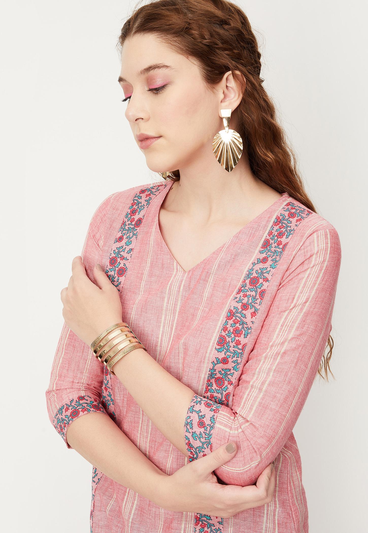 Women Floral Printed Woven Kurta-picture-32